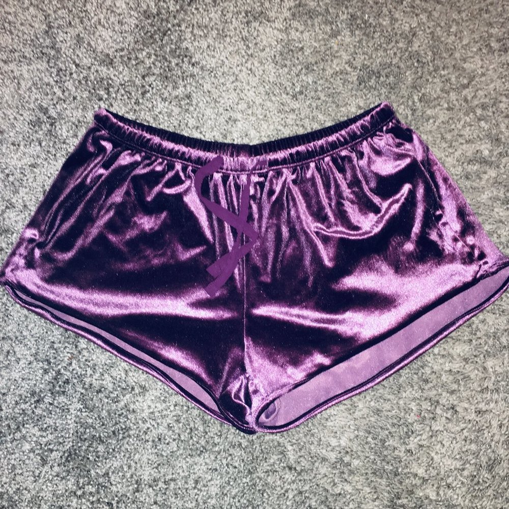 Womens Velvet Shorts, Size Small